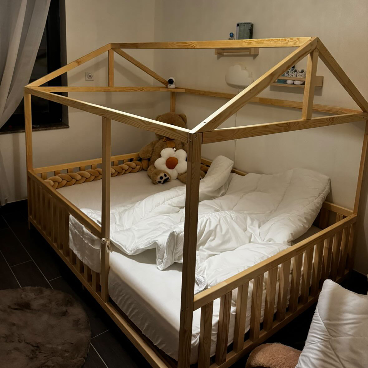 Lit cabane enfant en pin massif En 120x190cm